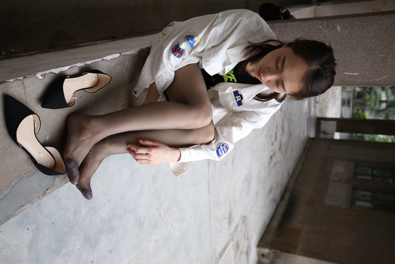 图片[141]-大西瓜爱牙膏-早期作品-Z2-2 衬黑丝袜 (1) [232P] – 速更版-美库