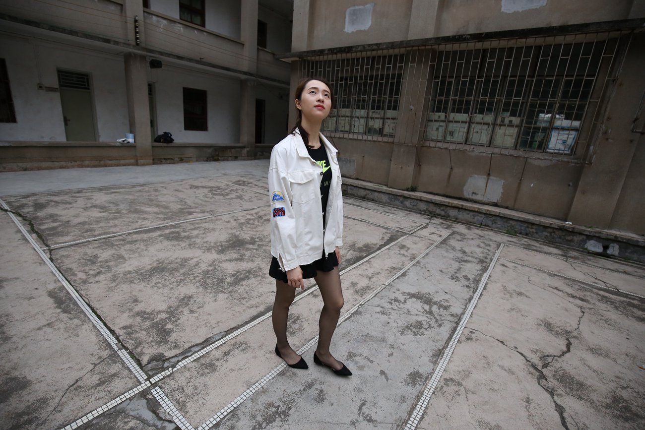 图片[61]-大西瓜爱牙膏-早期作品-Z2-2 衬黑丝袜 (2) [240P] – 速更版-美库