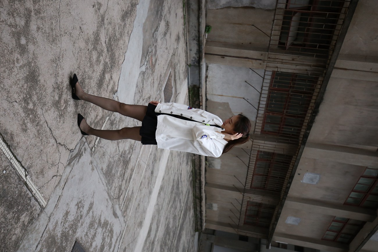 图片[76]-大西瓜爱牙膏-早期作品-Z2-2 衬黑丝袜 (2) [240P] – 速更版-美库