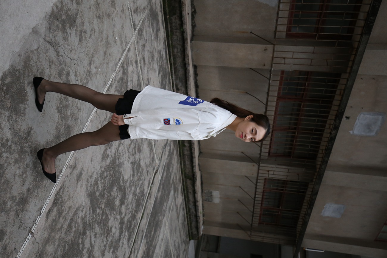 图片[84]-大西瓜爱牙膏-早期作品-Z2-2 衬黑丝袜 (2) [240P] – 速更版-美库