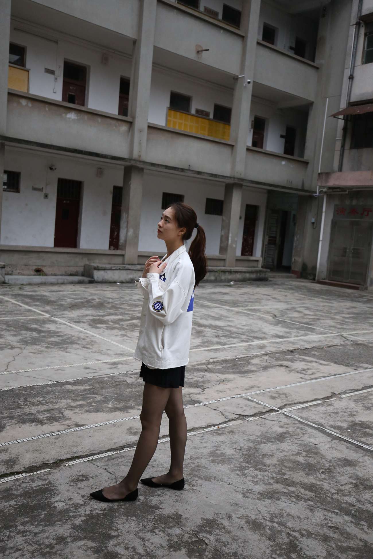 图片[86]-大西瓜爱牙膏-早期作品-Z2-2 衬黑丝袜 (2) [240P] – 速更版-美库