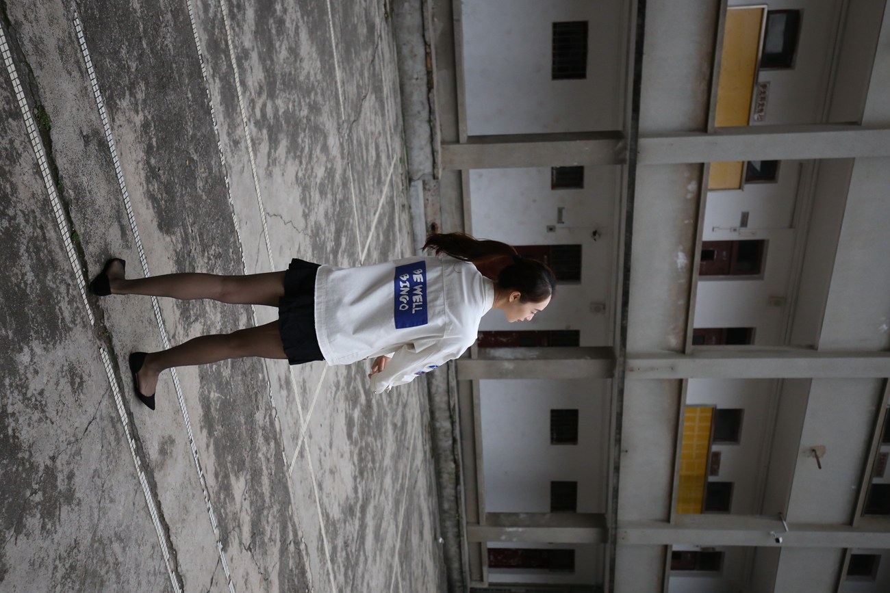 图片[87]-大西瓜爱牙膏-早期作品-Z2-2 衬黑丝袜 (2) [240P] – 速更版-美库