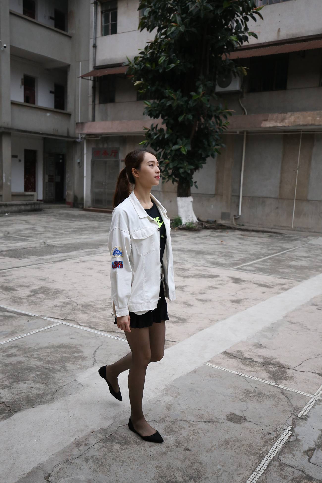 图片[109]-大西瓜爱牙膏-早期作品-Z2-2 衬黑丝袜 (2) [240P] – 速更版-美库