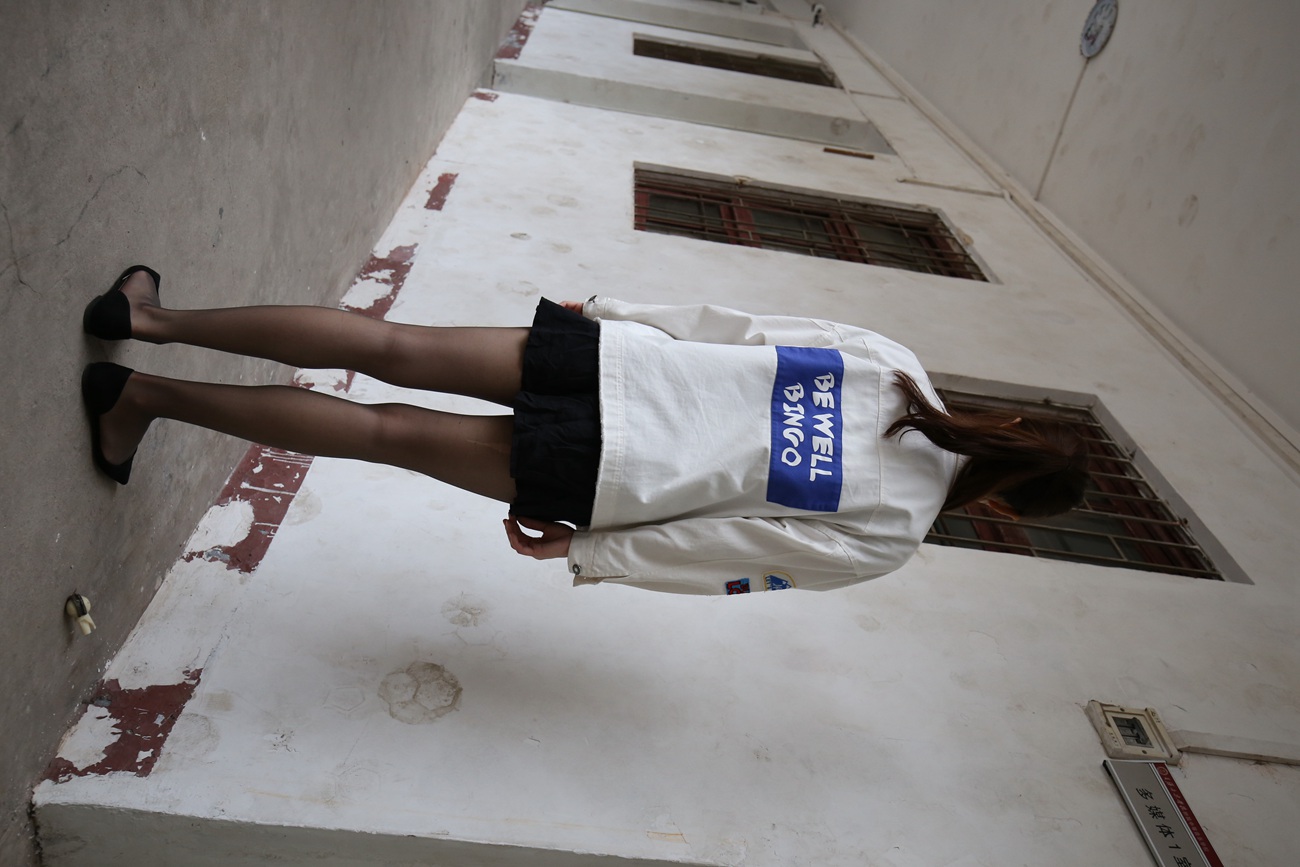 图片[226]-大西瓜爱牙膏-早期作品-Z2-2 衬黑丝袜 (1) [232P] – 速更版-美库