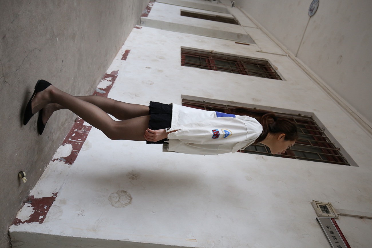 图片[229]-大西瓜爱牙膏-早期作品-Z2-2 衬黑丝袜 (1) [232P] – 速更版-美库