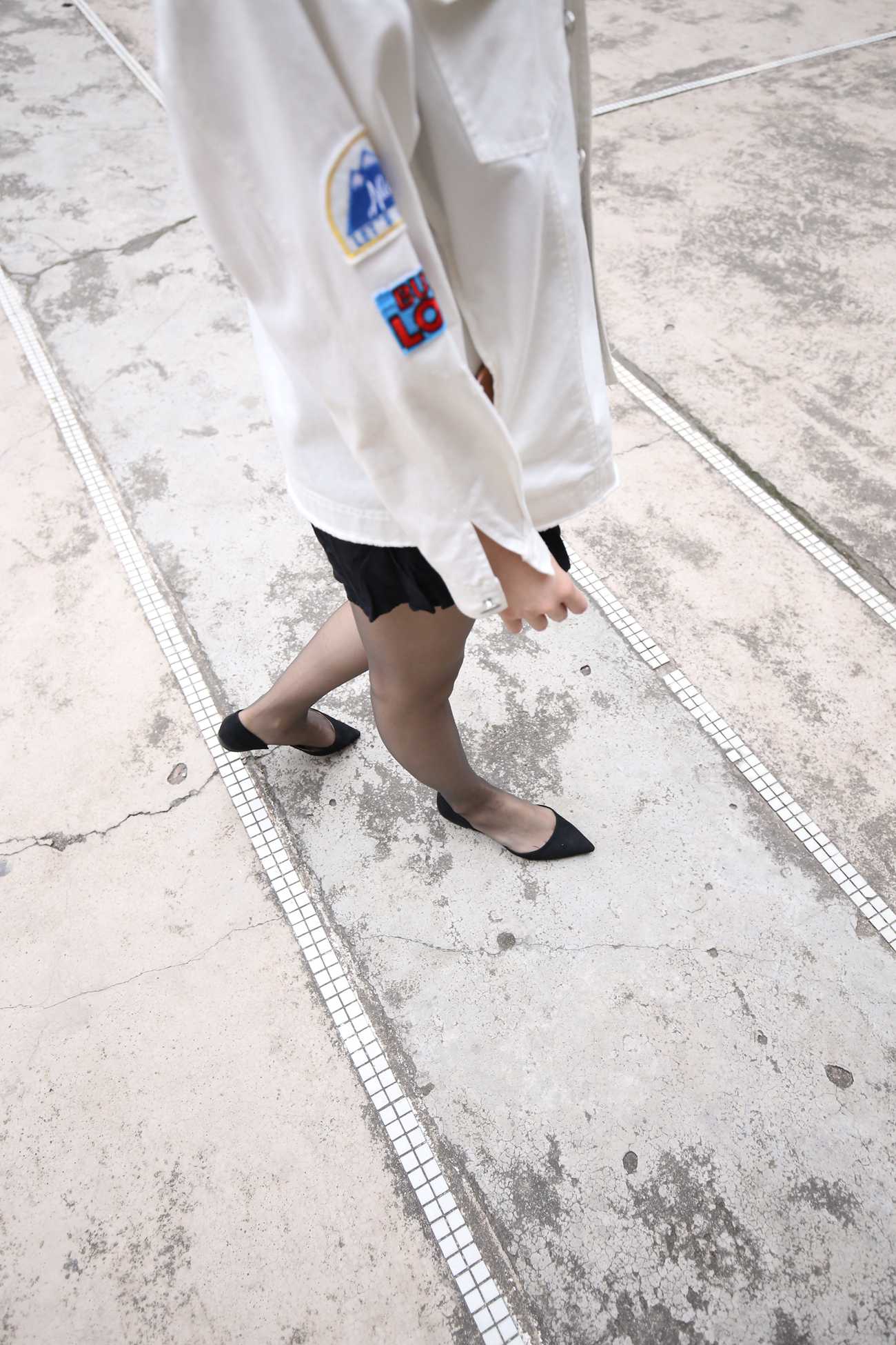 图片[140]-大西瓜爱牙膏-早期作品-Z2-2 衬黑丝袜 (2) [240P] – 速更版-美库