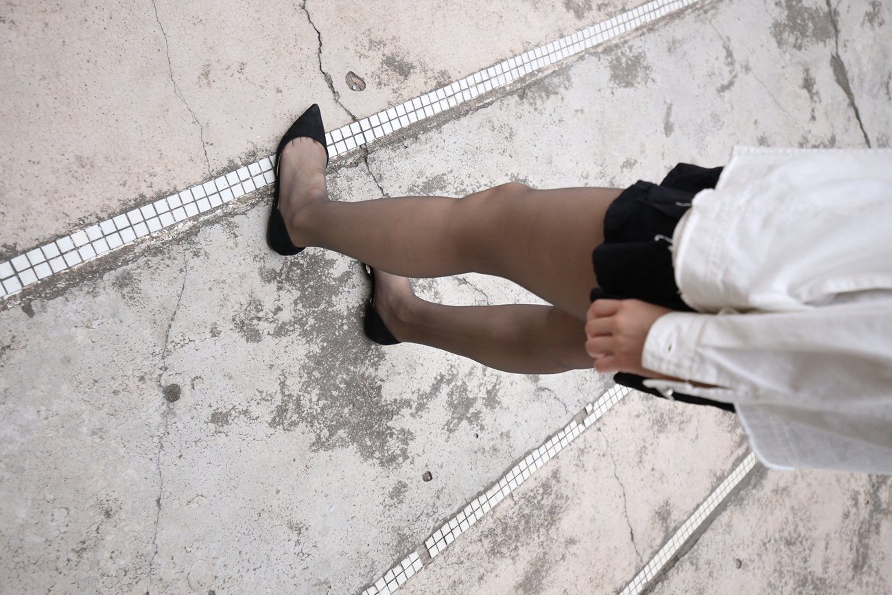 图片[150]-大西瓜爱牙膏-早期作品-Z2-2 衬黑丝袜 (2) [240P] – 速更版-美库