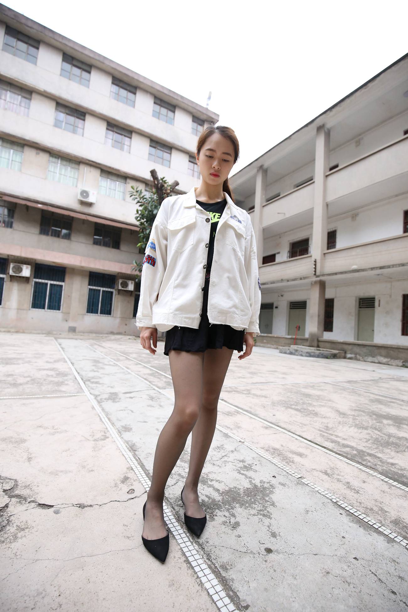 图片[162]-大西瓜爱牙膏-早期作品-Z2-2 衬黑丝袜 (2) [240P] – 速更版-美库