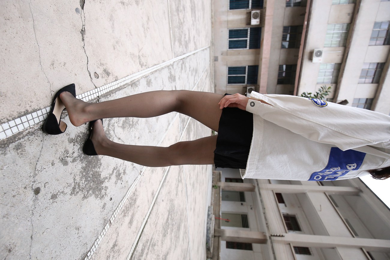 图片[166]-大西瓜爱牙膏-早期作品-Z2-2 衬黑丝袜 (2) [240P] – 速更版-美库