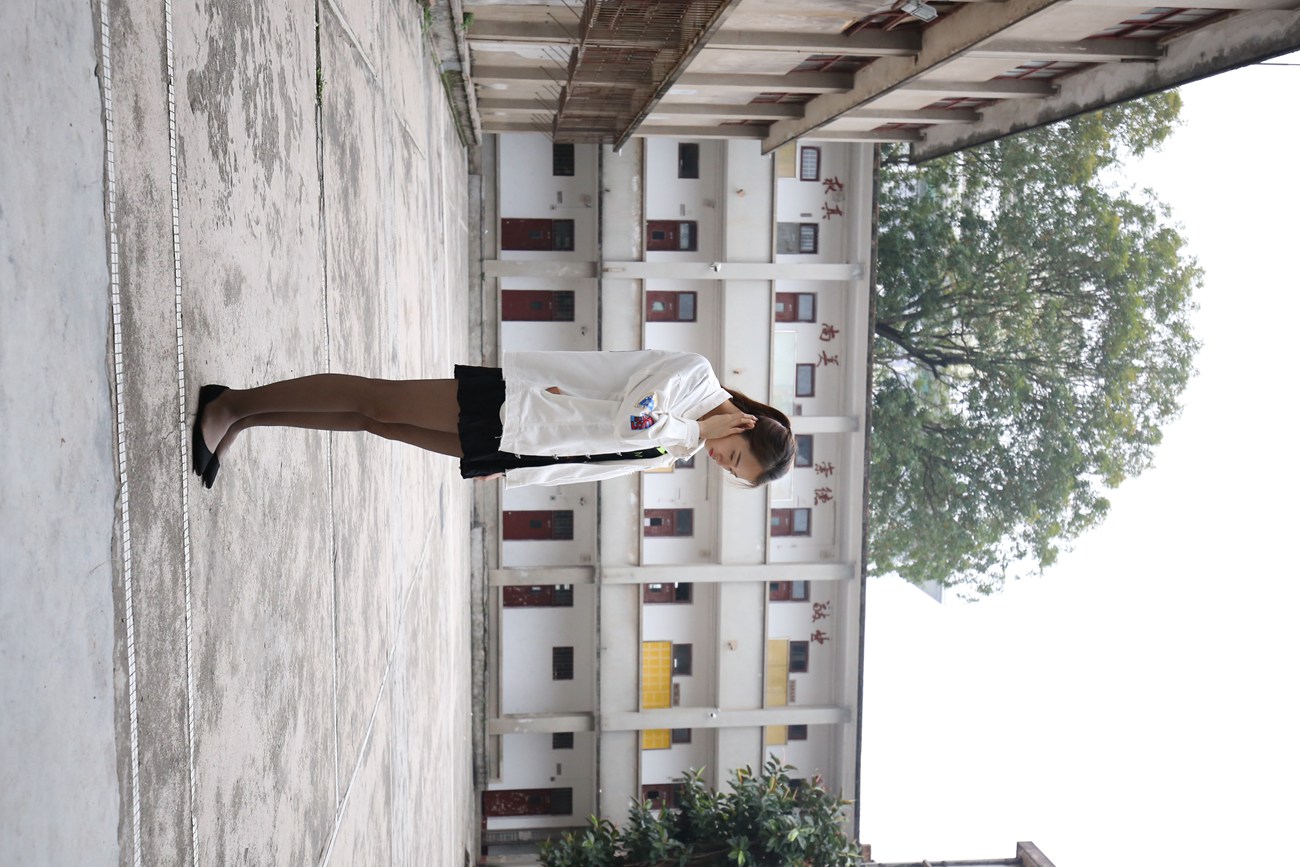 图片[171]-大西瓜爱牙膏-早期作品-Z2-2 衬黑丝袜 (2) [240P] – 速更版-美库