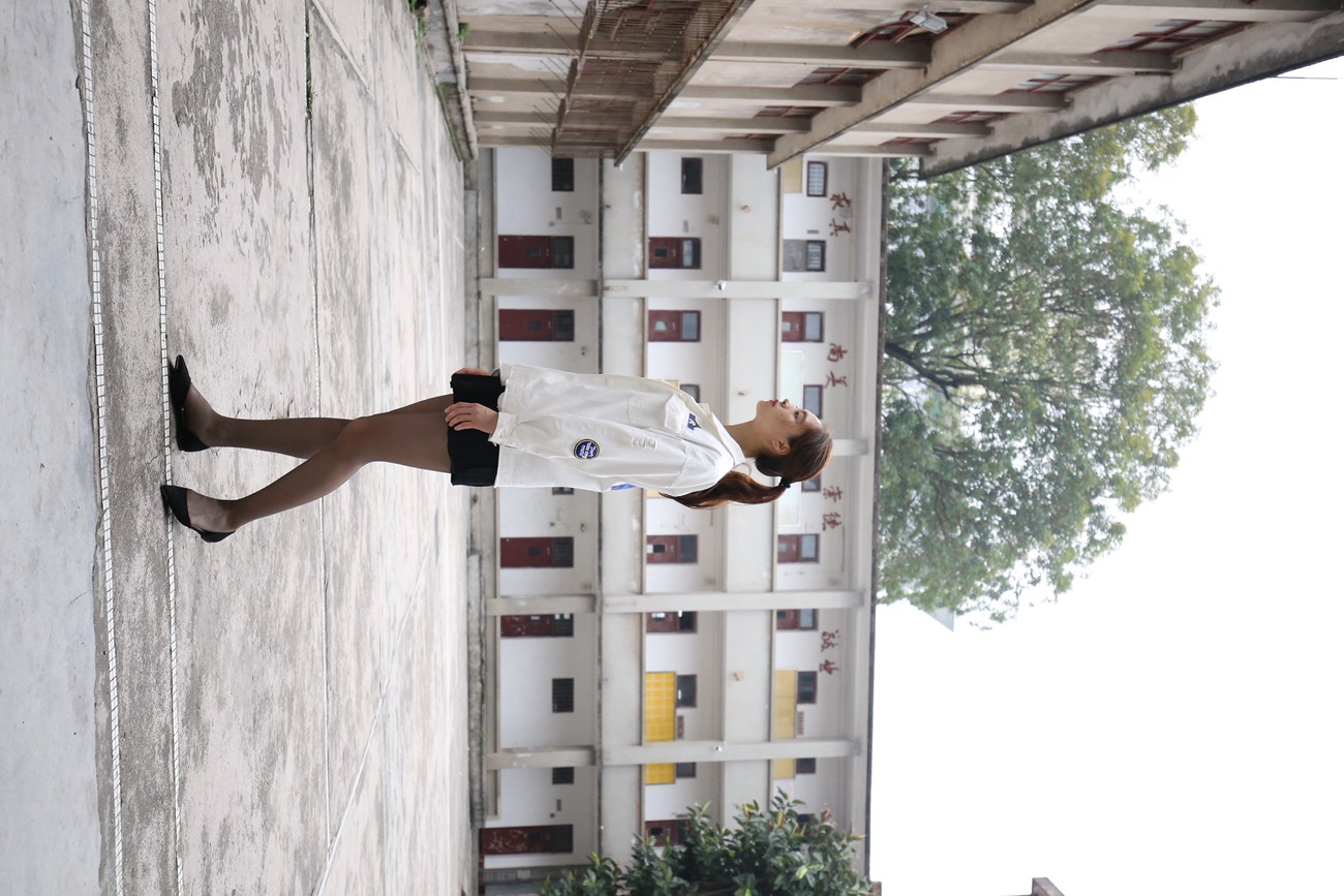 图片[173]-大西瓜爱牙膏-早期作品-Z2-2 衬黑丝袜 (2) [240P] – 速更版-美库