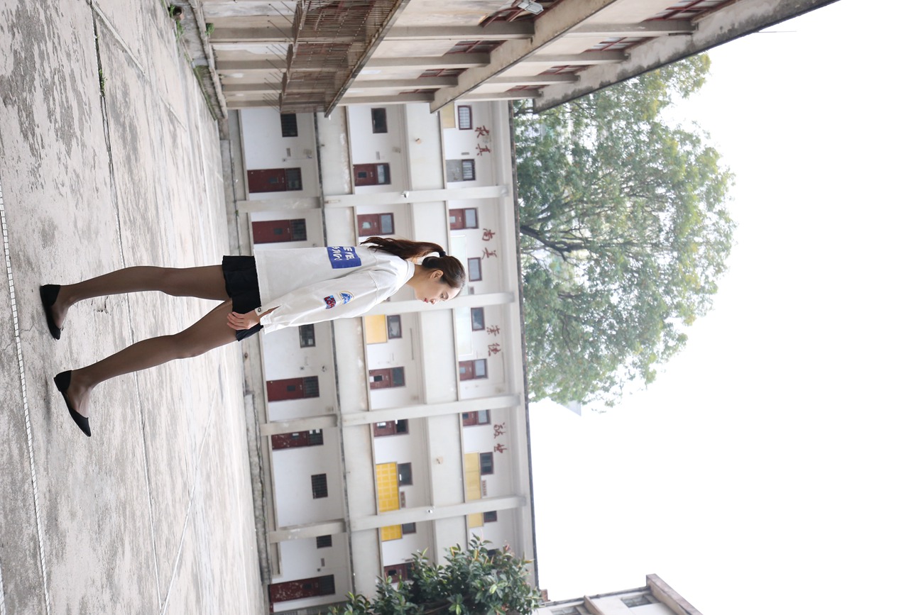 图片[181]-大西瓜爱牙膏-早期作品-Z2-2 衬黑丝袜 (2) [240P] – 速更版-美库