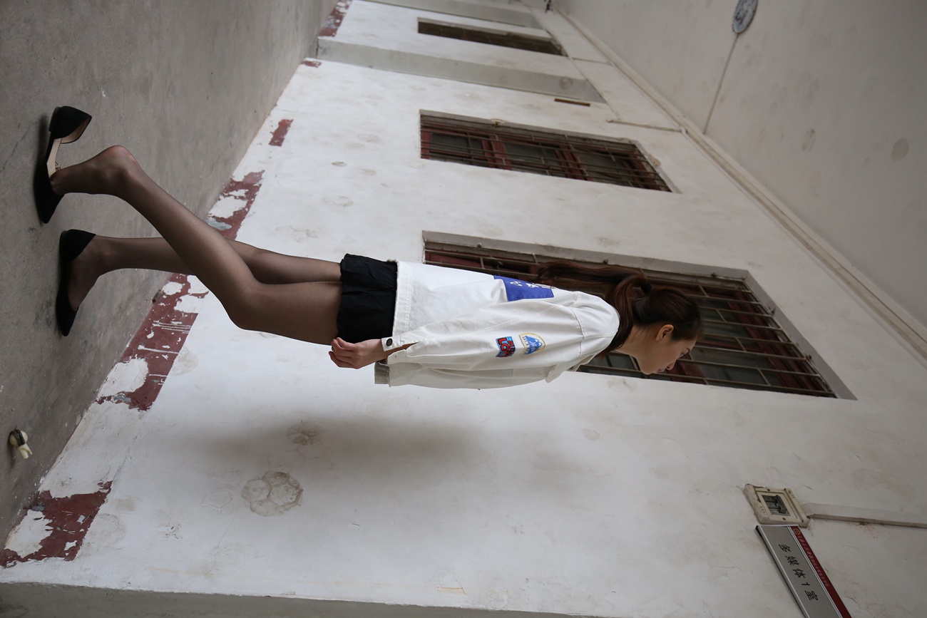 图片[238]-大西瓜爱牙膏-早期作品-Z2-2 衬黑丝袜 (2) [240P] – 速更版-美库