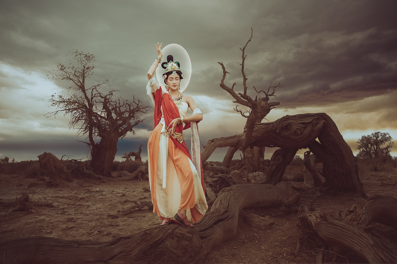 图片[39]-[YITUYU艺图语] 2021.07.14 大漠胡杨情 婉君 [40P] – 速更版-美库