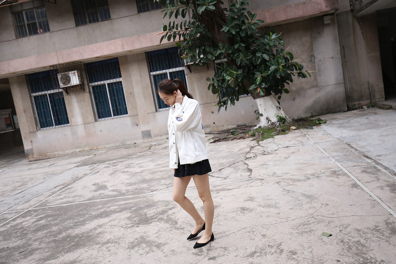 图片[15]-大西瓜爱牙膏-早期作品-Z2-3 衫裸足 (1) [284P] – 速更版-美库