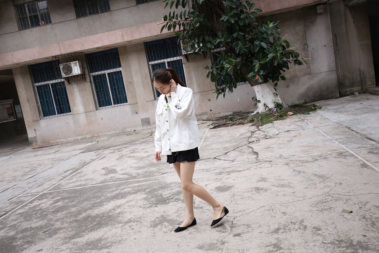 图片[16]-大西瓜爱牙膏-早期作品-Z2-3 衫裸足 (1) [284P] – 速更版-美库