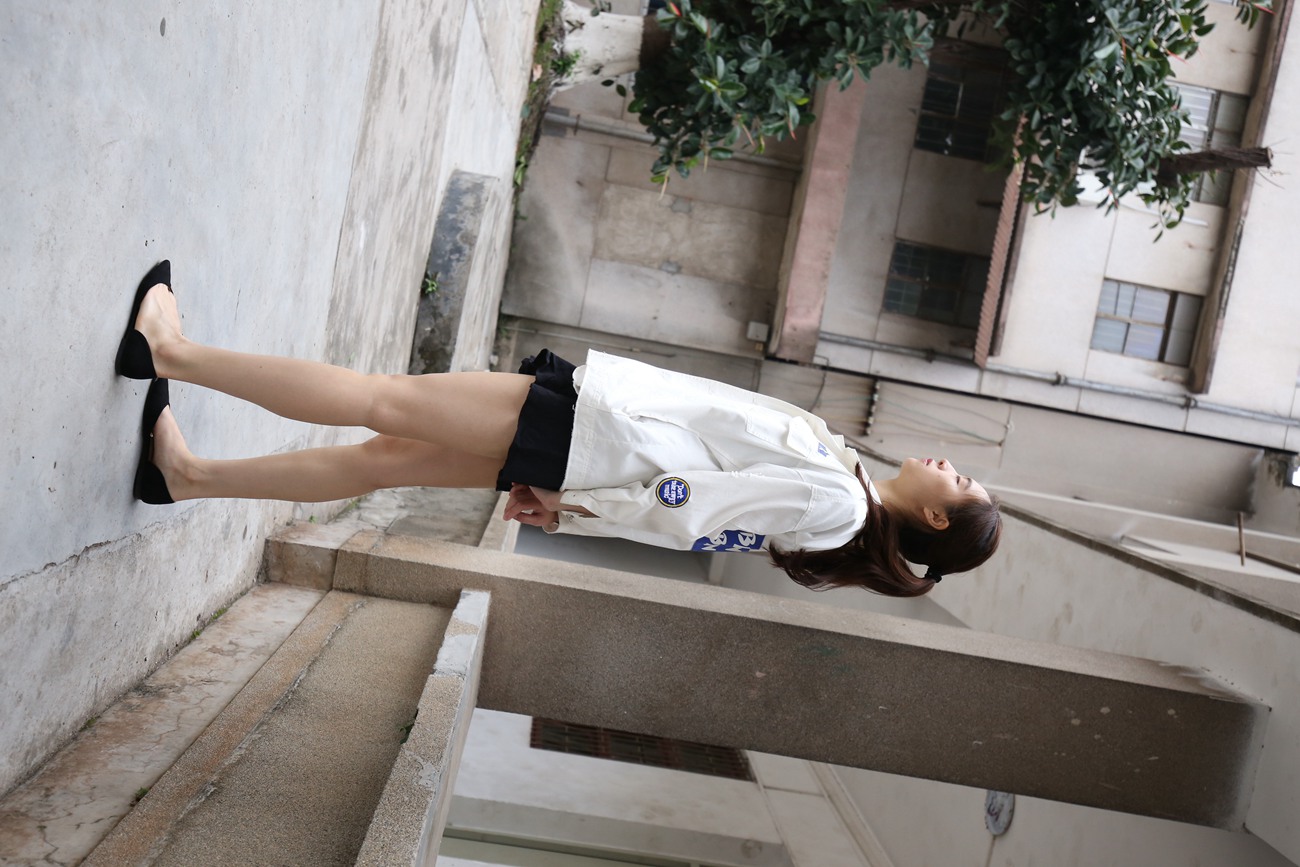 图片[32]-大西瓜爱牙膏-早期作品-Z2-3 衫裸足 (1) [284P] – 速更版-美库