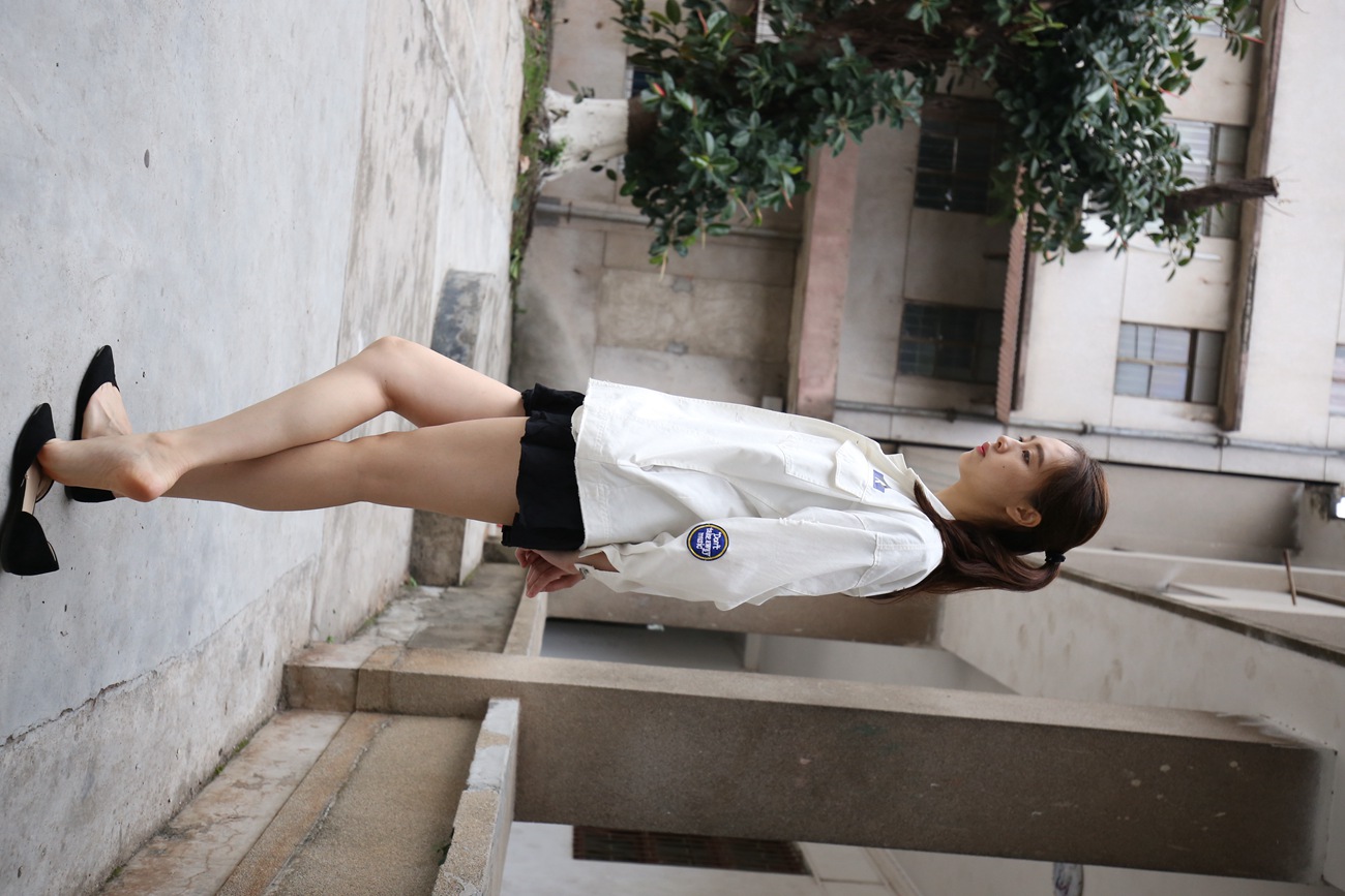 图片[56]-大西瓜爱牙膏-早期作品-Z2-3 衫裸足 (1) [284P] – 速更版-美库