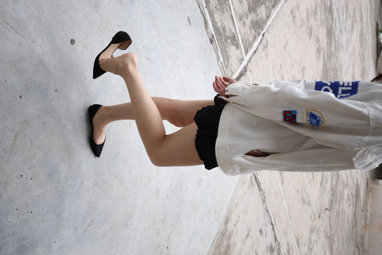 图片[112]-大西瓜爱牙膏-早期作品-Z2-3 衫裸足 (1) [284P] – 速更版-美库