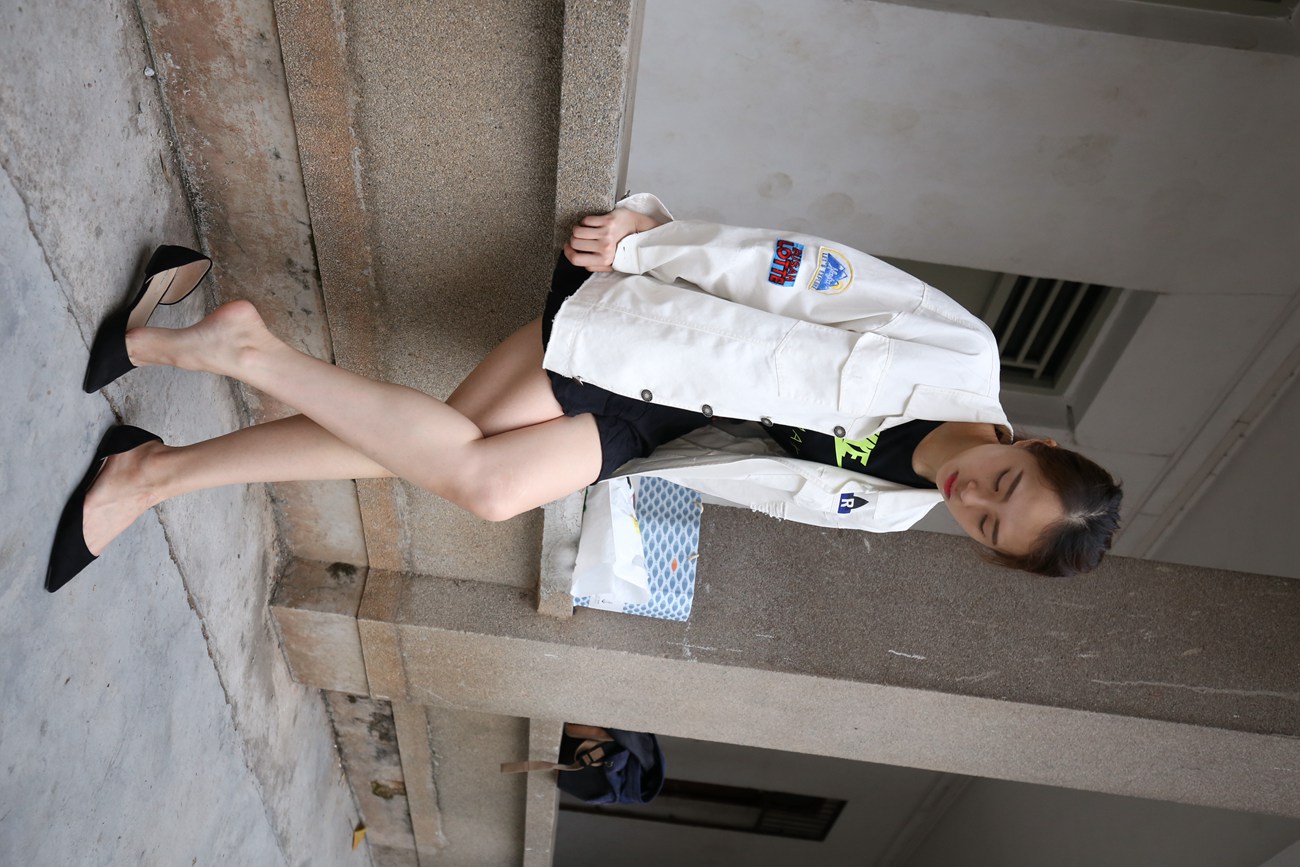 图片[119]-大西瓜爱牙膏-早期作品-Z2-3 衫裸足 (1) [284P] – 速更版-美库