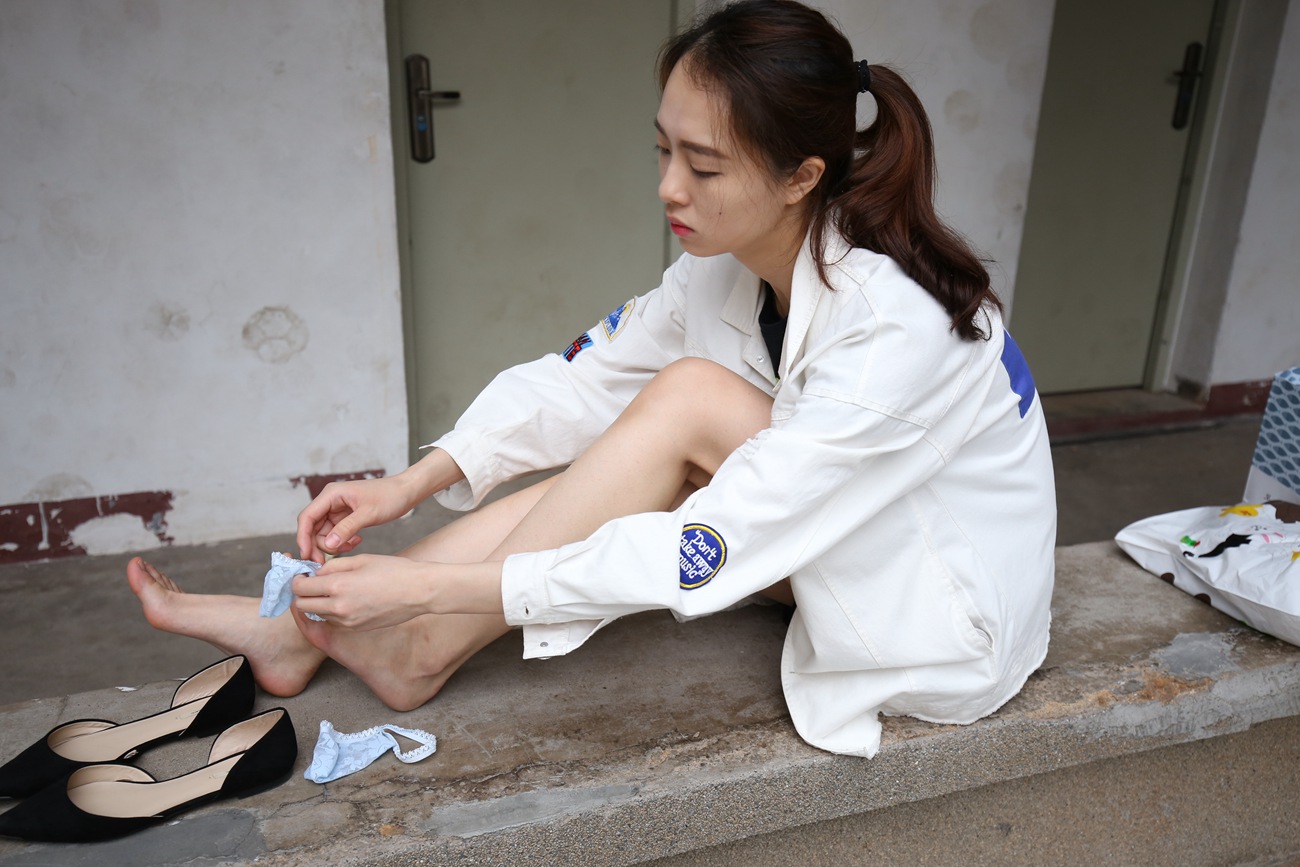 图片[127]-大西瓜爱牙膏-早期作品-Z2-3 衫裸足 (1) [284P] – 速更版-美库