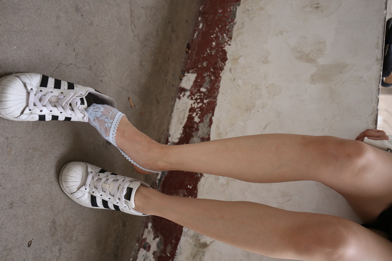 图片[150]-大西瓜爱牙膏-早期作品-Z2-3 衫裸足 (1) [284P] – 速更版-美库