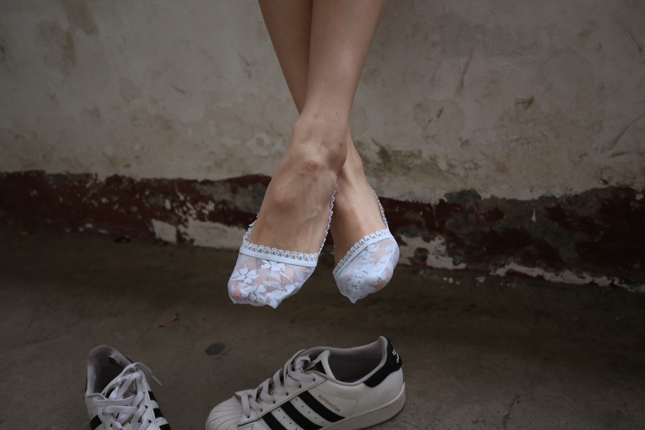 图片[230]-大西瓜爱牙膏-早期作品-Z2-3 衫裸足 (1) [284P] – 速更版-美库