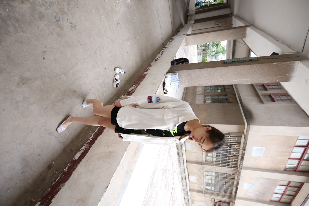 图片[249]-大西瓜爱牙膏-早期作品-Z2-3 衫裸足 (1) [284P] – 速更版-美库