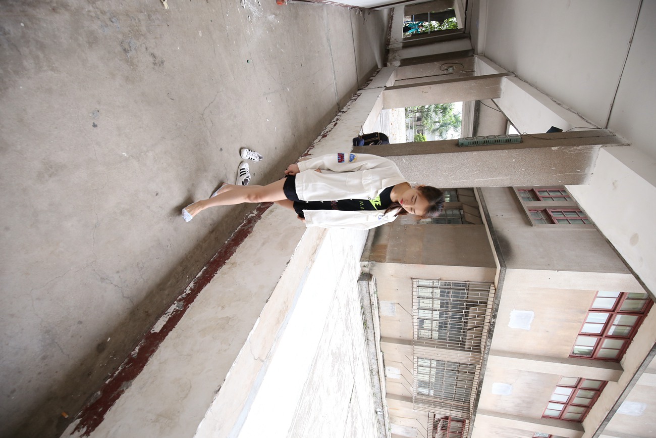 图片[248]-大西瓜爱牙膏-早期作品-Z2-3 衫裸足 (1) [284P] – 速更版-美库