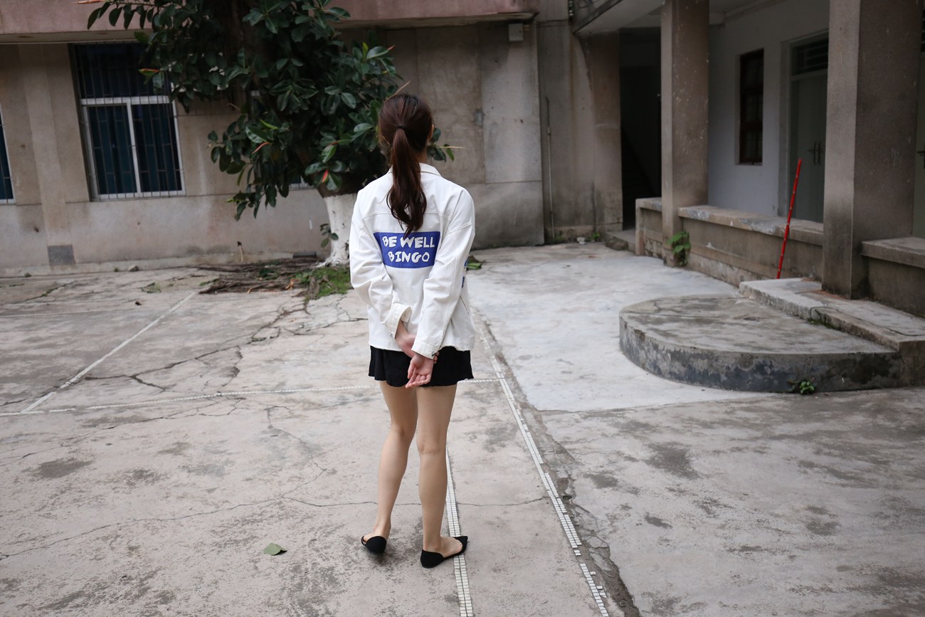 图片[285]-大西瓜爱牙膏-早期作品-Z2-3 衫裸足 (1) [284P] – 速更版-美库