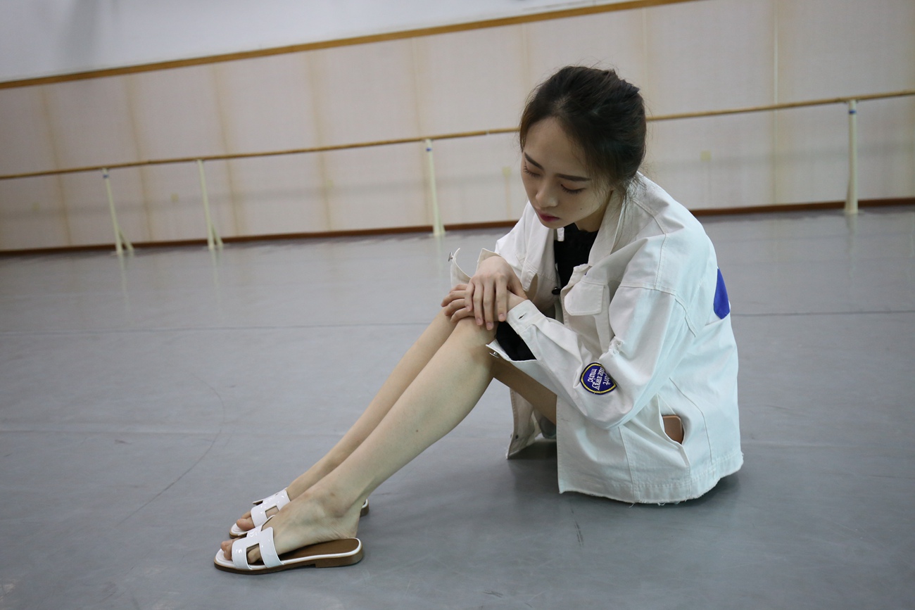 图片[215]-大西瓜爱牙膏-早期作品-Z2-3 衫裸足 (2) [277P] – 速更版-美库