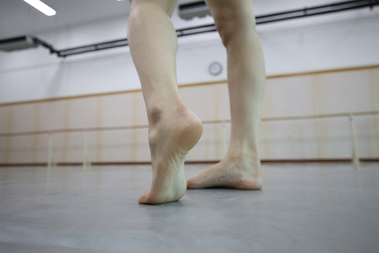 图片[253]-大西瓜爱牙膏-早期作品-Z2-3 衫裸足 (2) [277P] – 速更版-美库