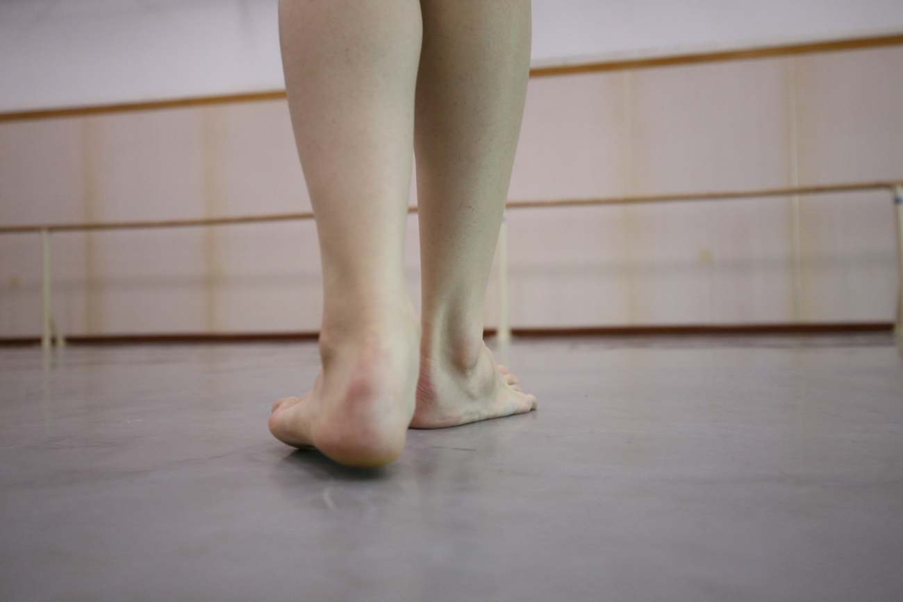 图片[255]-大西瓜爱牙膏-早期作品-Z2-3 衫裸足 (2) [277P] – 速更版-美库