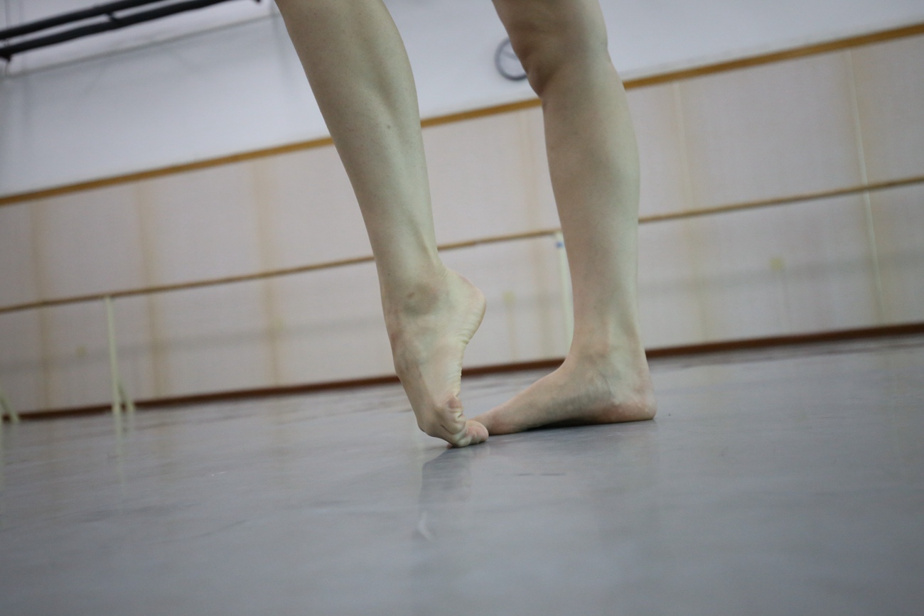 图片[264]-大西瓜爱牙膏-早期作品-Z2-3 衫裸足 (2) [277P] – 速更版-美库