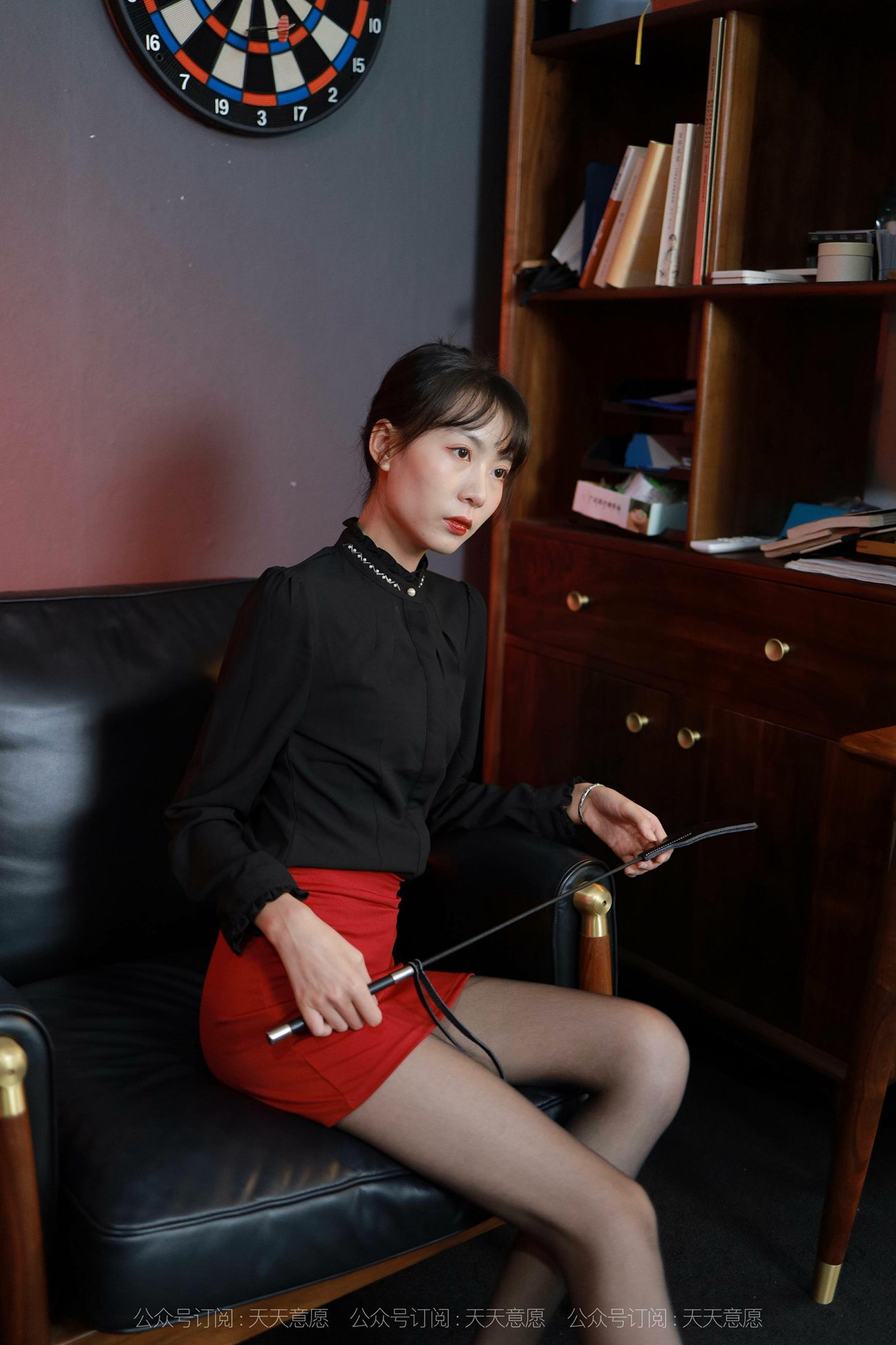 图片[17]-[IESS异思趣向] 2021.10.27 丝享家959：团团《姓感红与黑》[96P] – 速更版-美库