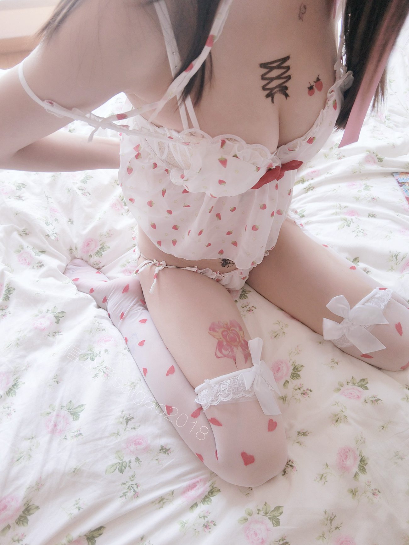 图片[12]-双马尾少女赛高酱 – 2020新年特刊：双马尾草莓性感loli [38P] – 速更版-美库