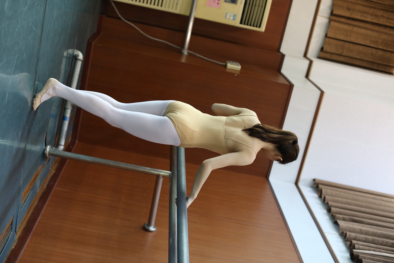 图片[29]-大西瓜爱牙膏-早期作品-Z2-5 衬白丝 (1)[164P] – 速更版-美库