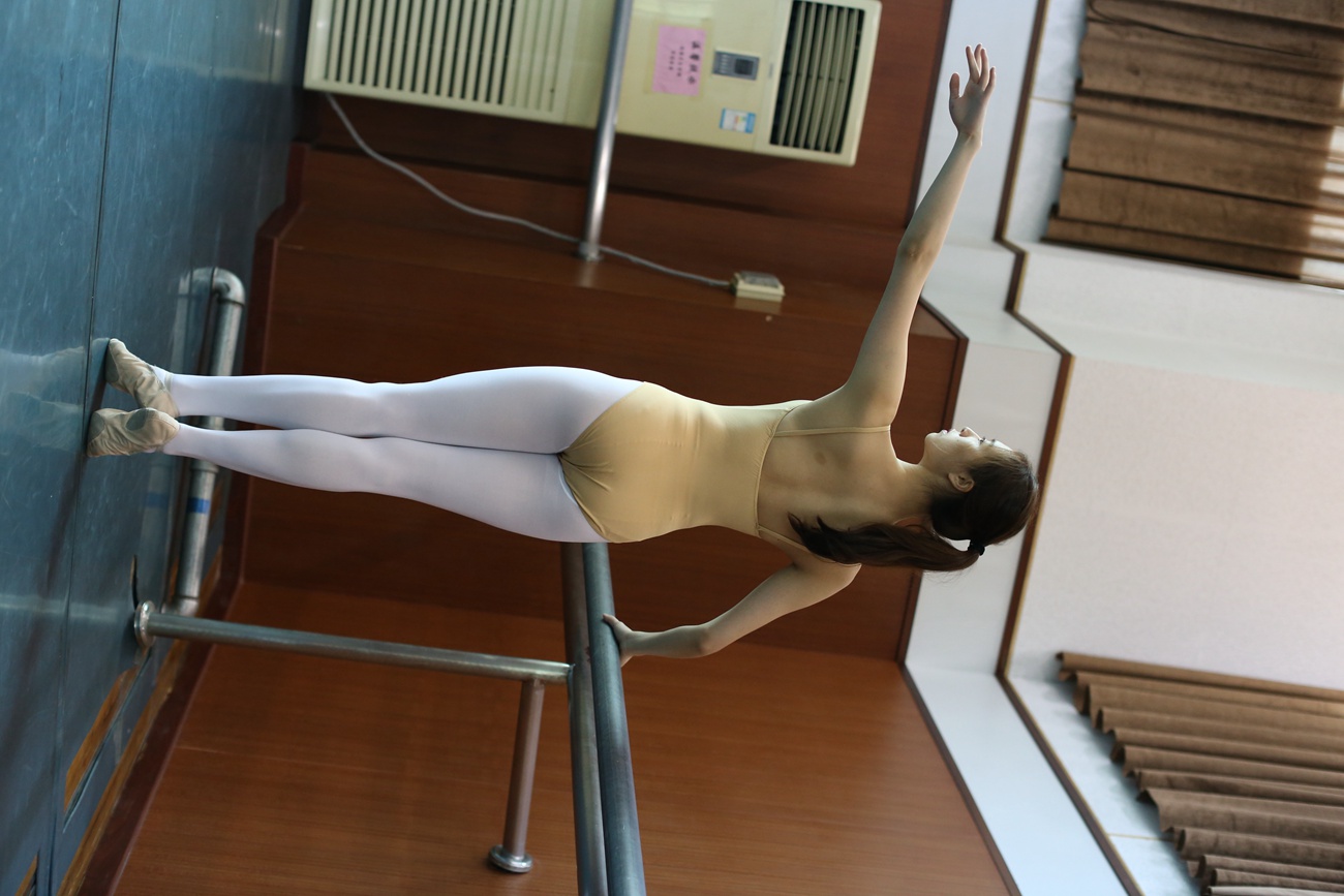 图片[33]-大西瓜爱牙膏-早期作品-Z2-5 衬白丝 (1)[164P] – 速更版-美库