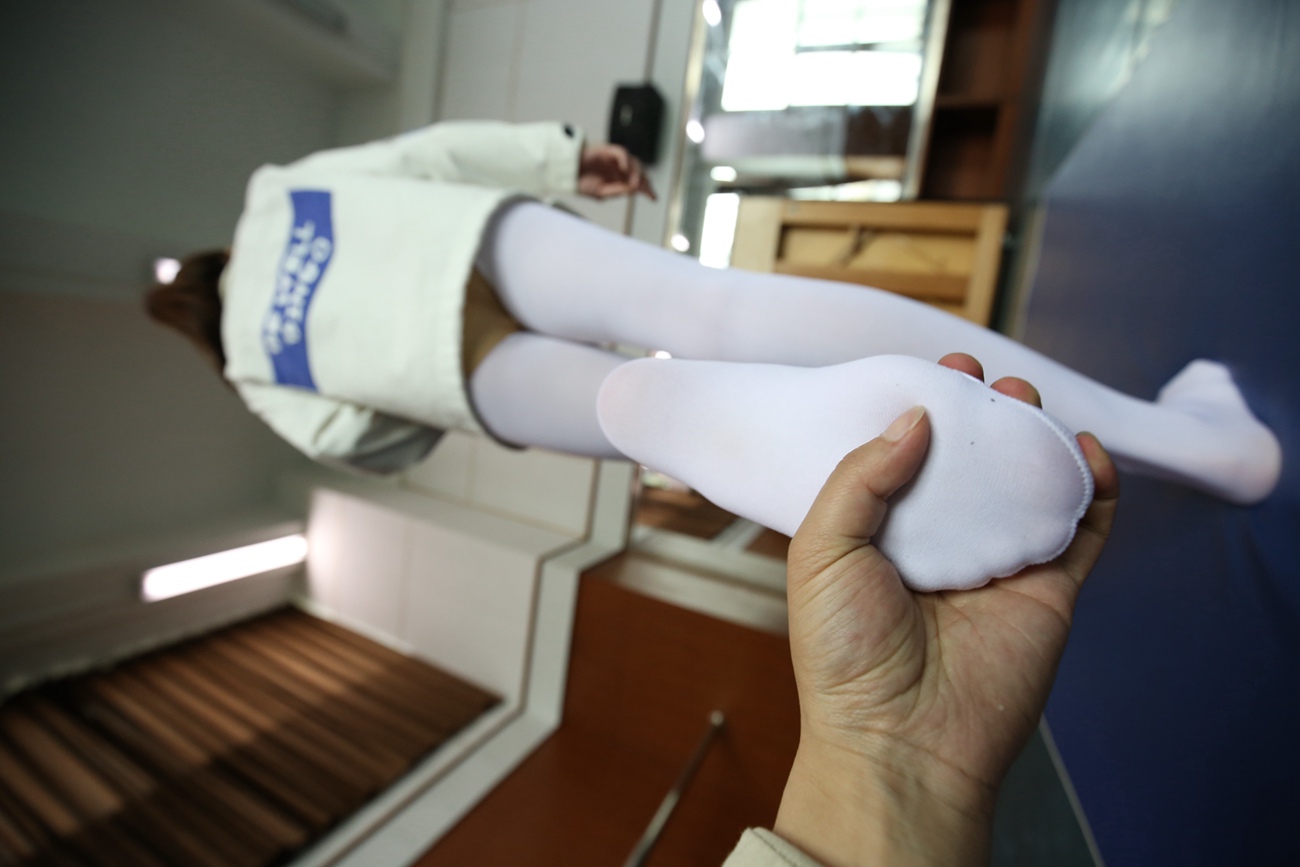 图片[111]-大西瓜爱牙膏-早期作品-Z2-5 衬白丝 (1)[164P] – 速更版-美库