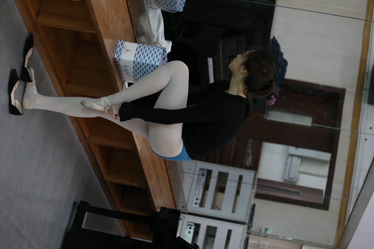 图片[14]-大西瓜爱牙膏-早期作品-Z2-5 衬白丝 (2)[260P] – 速更版-美库