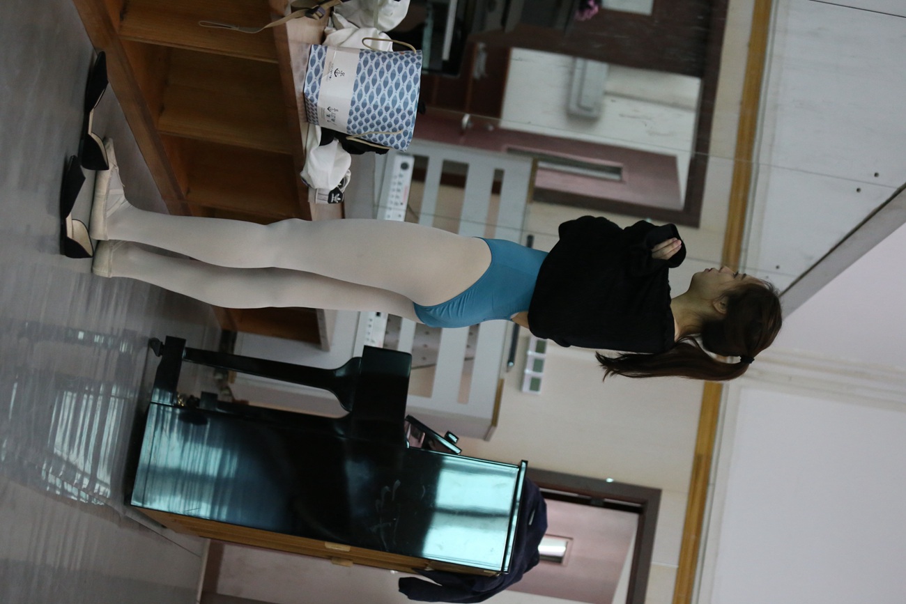 图片[25]-大西瓜爱牙膏-早期作品-Z2-5 衬白丝 (2)[260P] – 速更版-美库