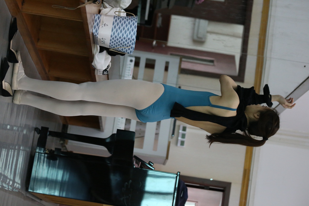 图片[29]-大西瓜爱牙膏-早期作品-Z2-5 衬白丝 (2)[260P] – 速更版-美库