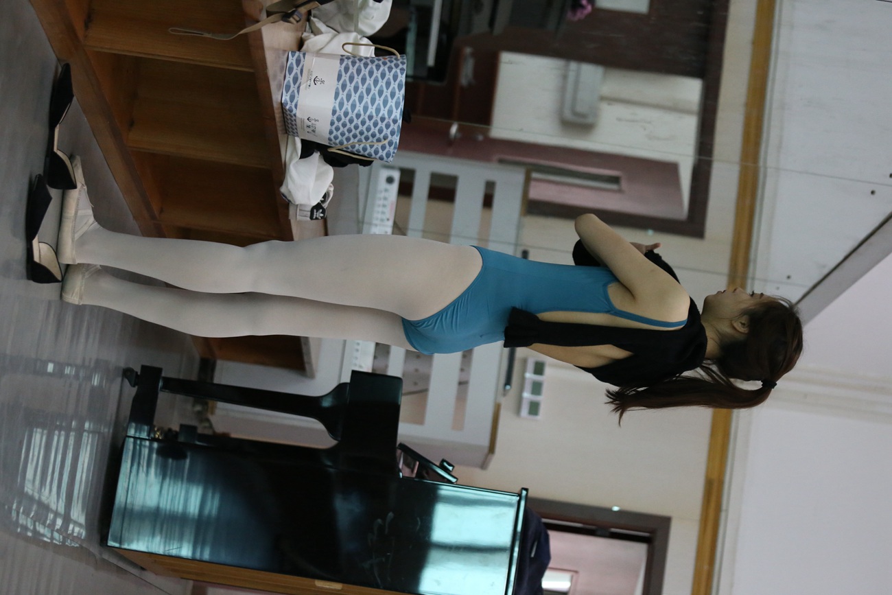 图片[28]-大西瓜爱牙膏-早期作品-Z2-5 衬白丝 (2)[260P] – 速更版-美库