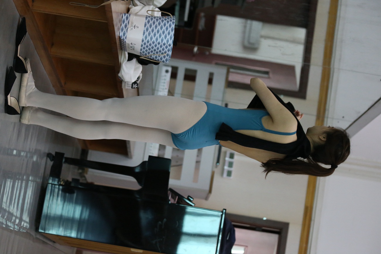 图片[30]-大西瓜爱牙膏-早期作品-Z2-5 衬白丝 (2)[260P] – 速更版-美库