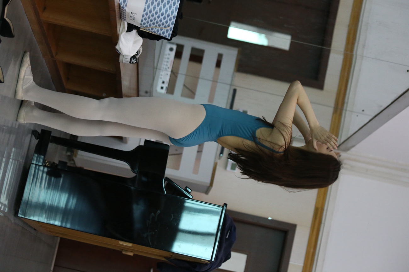 图片[42]-大西瓜爱牙膏-早期作品-Z2-5 衬白丝 (2)[260P] – 速更版-美库