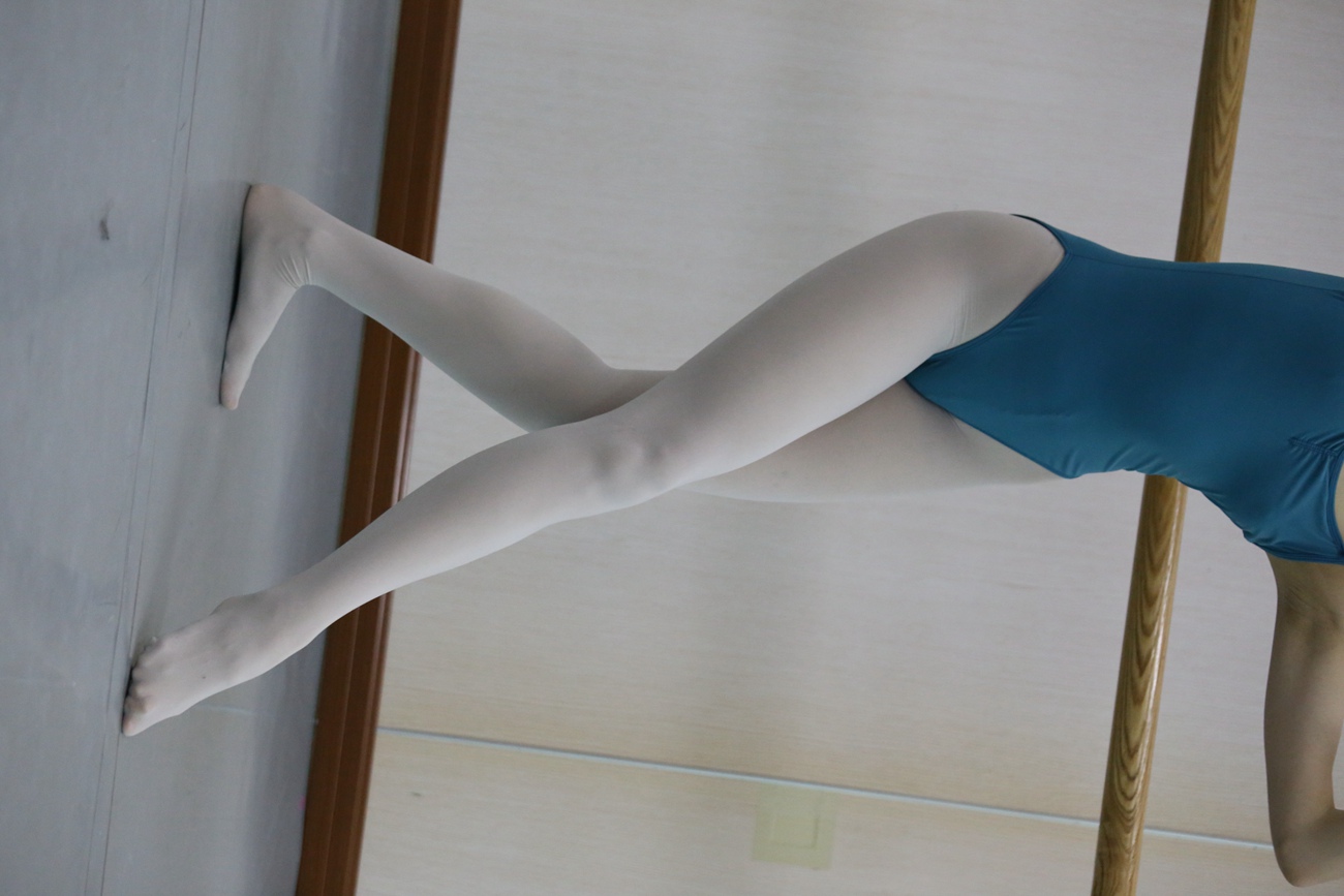 图片[110]-大西瓜爱牙膏-早期作品-Z2-5 衬白丝 (3)[252P] – 速更版-美库