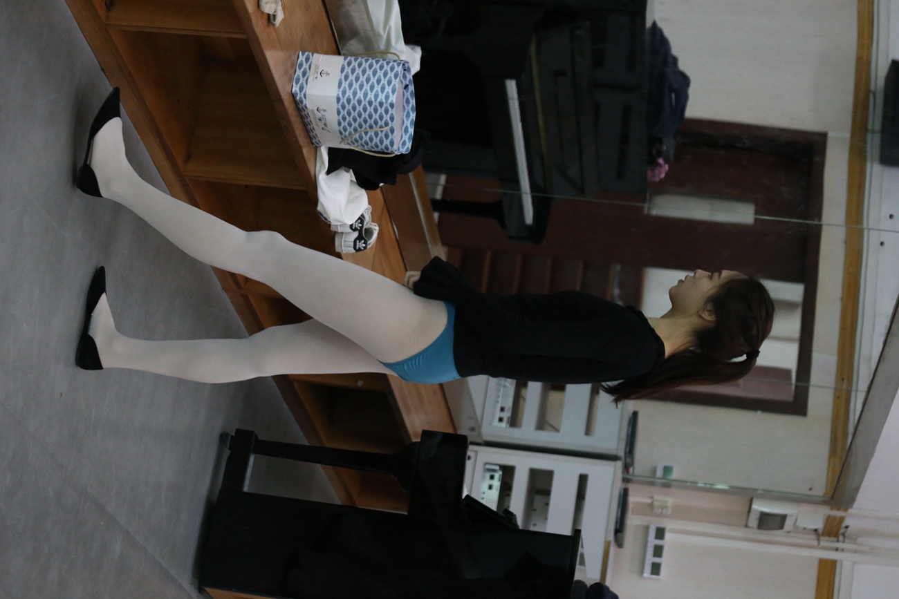 图片[261]-大西瓜爱牙膏-早期作品-Z2-5 衬白丝 (2)[260P] – 速更版-美库