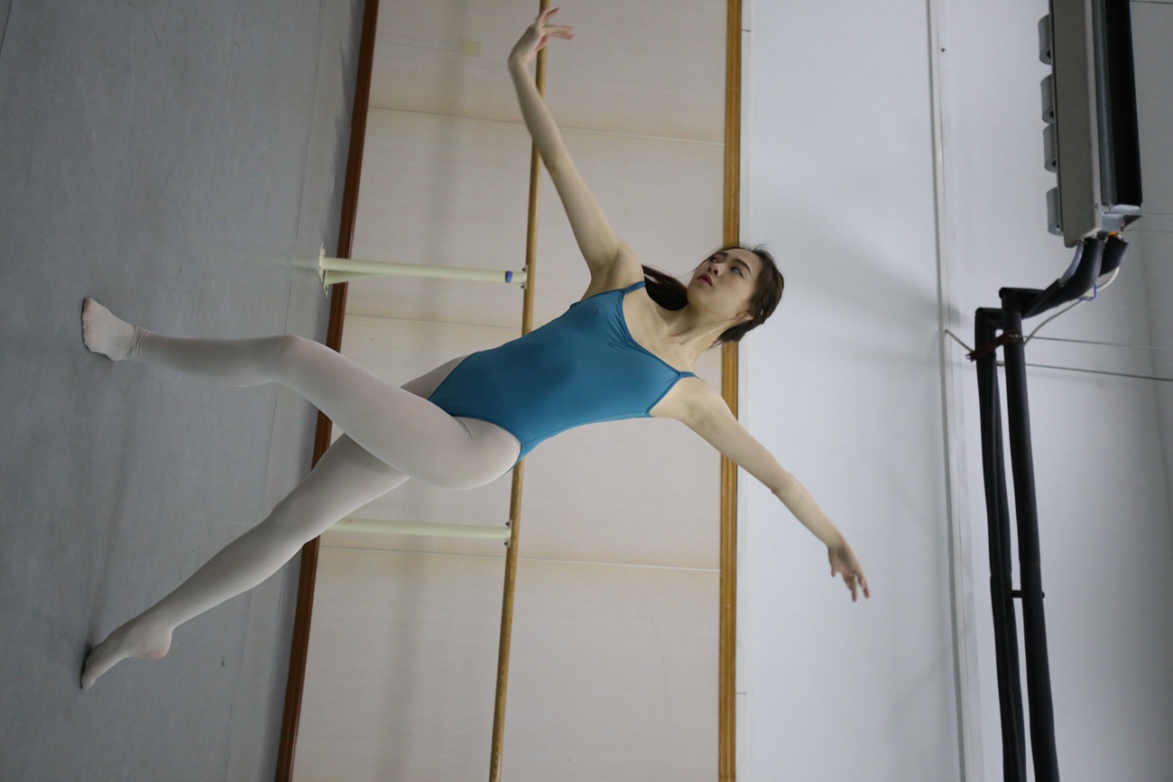 图片[200]-大西瓜爱牙膏-早期作品-Z2-5 衬白丝 (3)[252P] – 速更版-美库