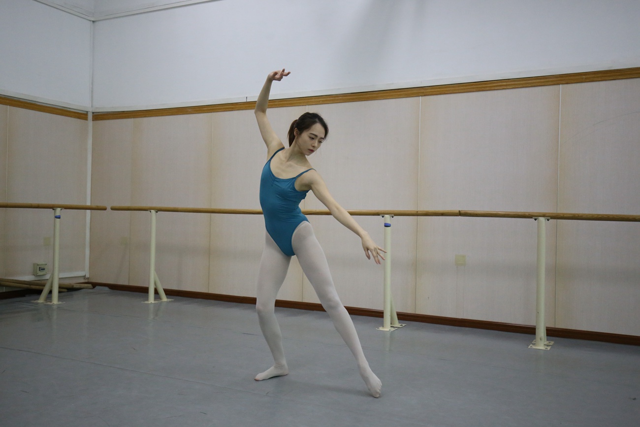 图片[238]-大西瓜爱牙膏-早期作品-Z2-5 衬白丝 (3)[252P] – 速更版-美库