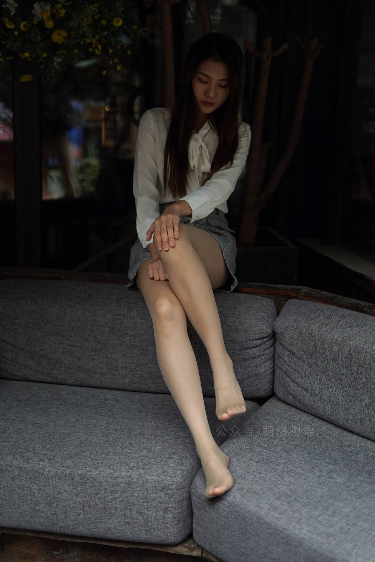 图片[24]-[萌甜物语]XM210 《在路边的座位玩脚脚-笑笑》[109] – 速更版-美库